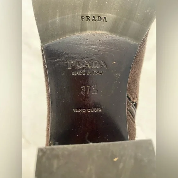 Authentic Prada suede boots - Picture 6 of 10